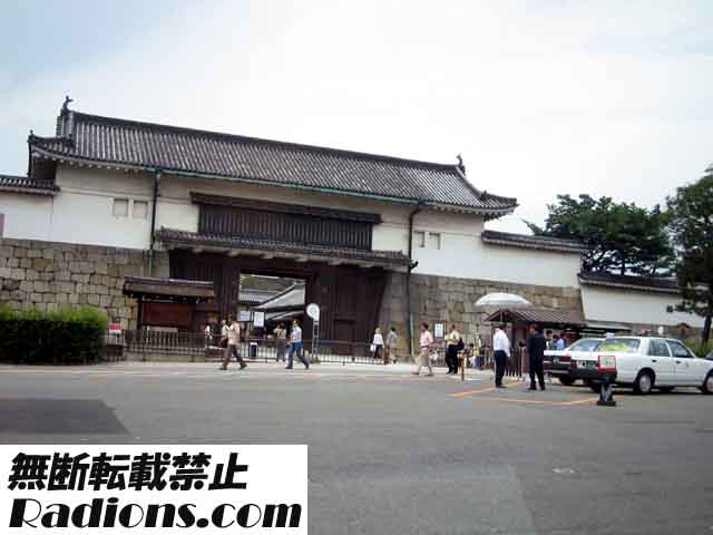 門